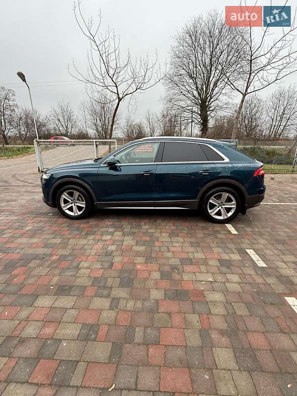 Позашляховик / Кросовер Audi Q8 2019 в Рівному
