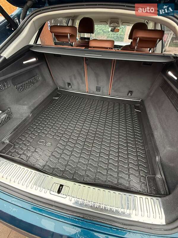 Позашляховик / Кросовер Audi Q8 2019 в Рівному