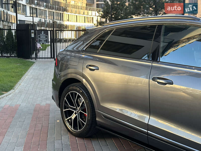 Позашляховик / Кросовер Audi Q8 2018 в Львові фото 8 Позашляховик / Кросовер Audi Q8 2018 в Львові