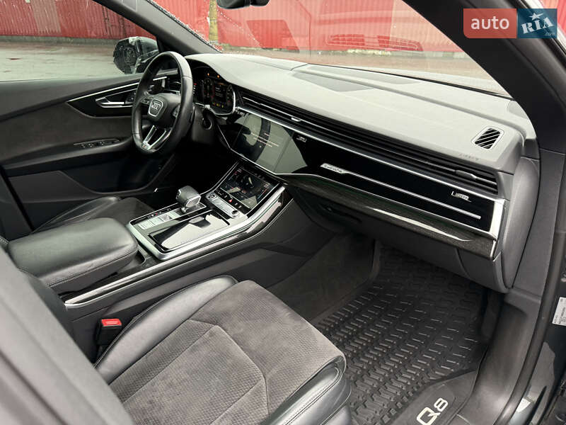 Позашляховик / Кросовер Audi Q8 2021 в Києві