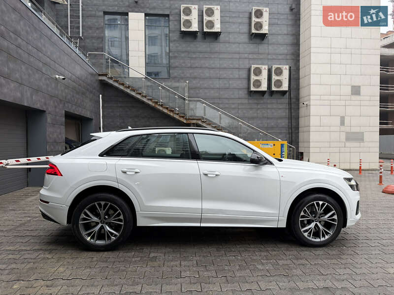 Внедорожник / Кроссовер Audi Q8 2023 в Киеве фото 13 Внедорожник / Кроссовер Audi Q8 2023 в Киеве