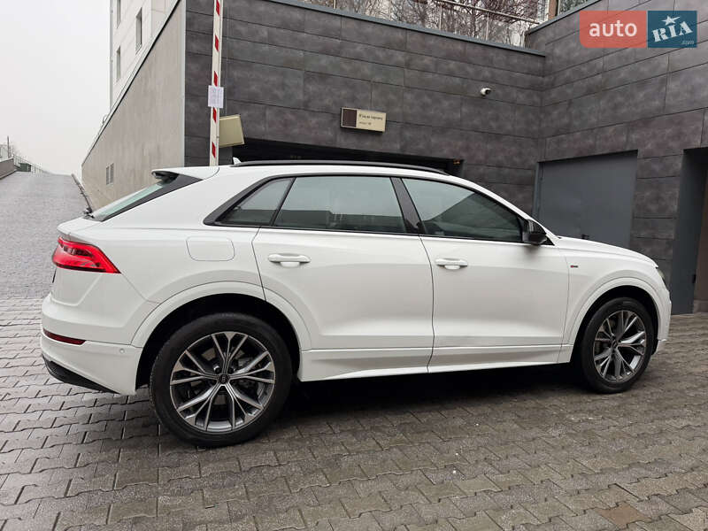 Внедорожник / Кроссовер Audi Q8 2023 в Киеве фото 34 Внедорожник / Кроссовер Audi Q8 2023 в Киеве