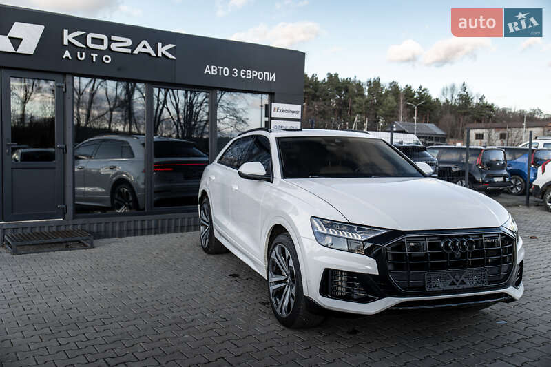 Позашляховик / Кросовер Audi Q8 2018 в Львові