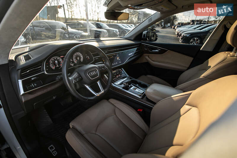Позашляховик / Кросовер Audi Q8 2018 в Львові