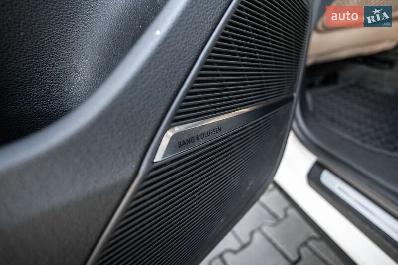 Позашляховик / Кросовер Audi Q8 2018 в Львові