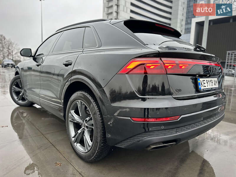 Внедорожник / Кроссовер Audi Q8 2024 в Киеве