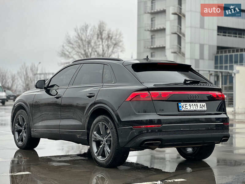 Внедорожник / Кроссовер Audi Q8 2024 в Киеве