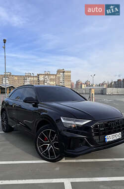 Внедорожник / Кроссовер Audi Q8 2019 в Киеве