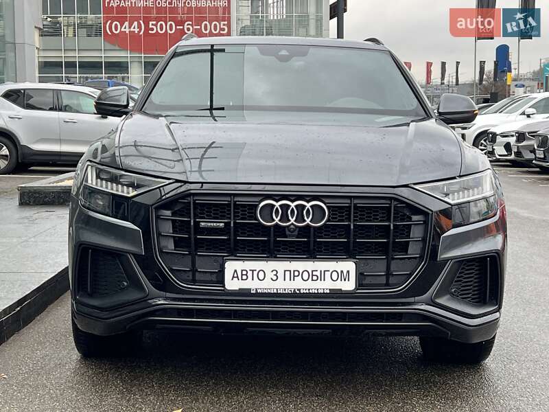 Внедорожник / Кроссовер Audi Q8 2019 в Киеве
