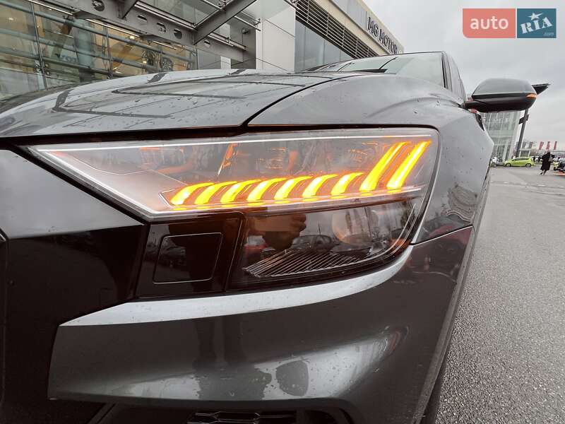 Внедорожник / Кроссовер Audi Q8 2019 в Киеве
