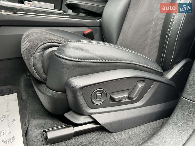 Внедорожник / Кроссовер Audi Q8 2019 в Киеве