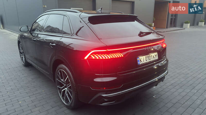 Внедорожник / Кроссовер Audi Q8 2018 в Киеве