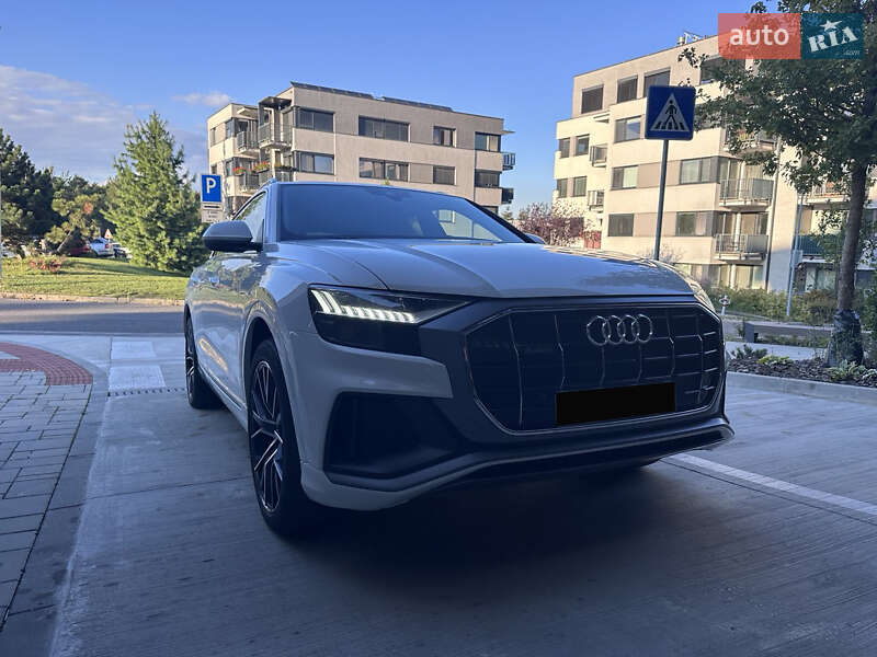 Позашляховик / Кросовер Audi Q8 2020 в Кам'янець-Подільському
