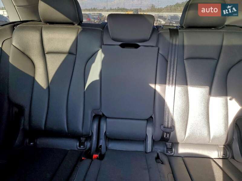 Внедорожник / Кроссовер Audi Q8 2020 в Одессе