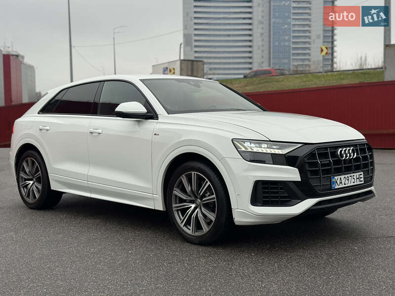 Внедорожник / Кроссовер Audi Q8 2018 в Киеве