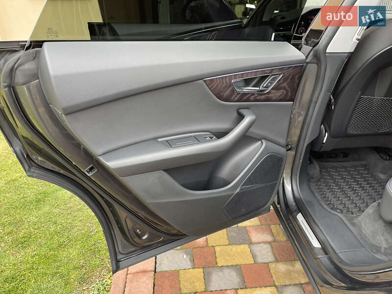 Внедорожник / Кроссовер Audi Q8 2019 в Львове фото 25 Внедорожник / Кроссовер Audi Q8 2019 в Львове