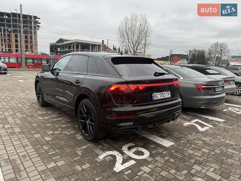 Внедорожник / Кроссовер Audi Q8 2025 в Львове