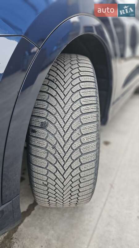 Позашляховик / Кросовер Audi Q8 2025 в Києві