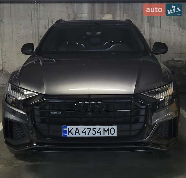 Внедорожник / Кроссовер Audi Q8 2023 в Киеве