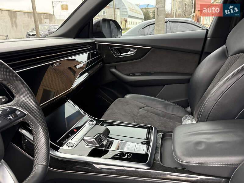 Позашляховик / Кросовер Audi Q8 2021 в Миколаєві фото 44 Позашляховик / Кросовер Audi Q8 2021 в Миколаєві