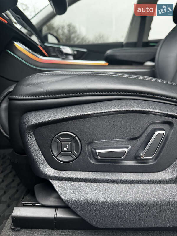 Позашляховик / Кросовер Audi Q8 2022 в Києві