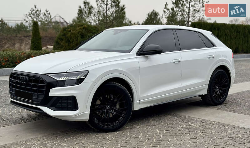 Позашляховик / Кросовер Audi Q8 2023 в Дніпрі