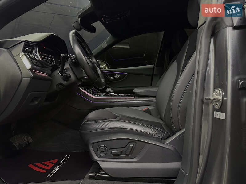 Позашляховик / Кросовер Audi Q8 2019 в Одесі