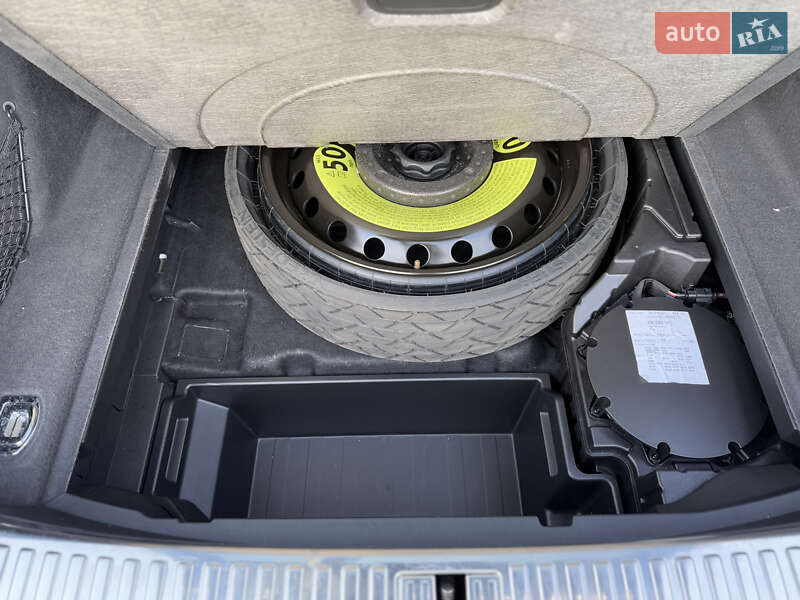 Внедорожник / Кроссовер Audi Q8 2023 в Киеве