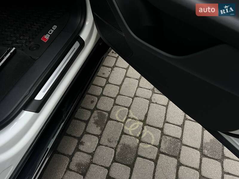 Внедорожник / Кроссовер Audi Q8 2018 в Ивано-Франковске