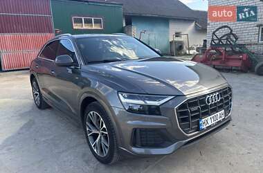 Внедорожник / Кроссовер Audi Q8 2018 в Теофиполе