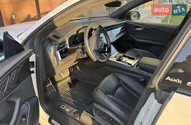 Внедорожник / Кроссовер Audi Q8 2021 в Львове