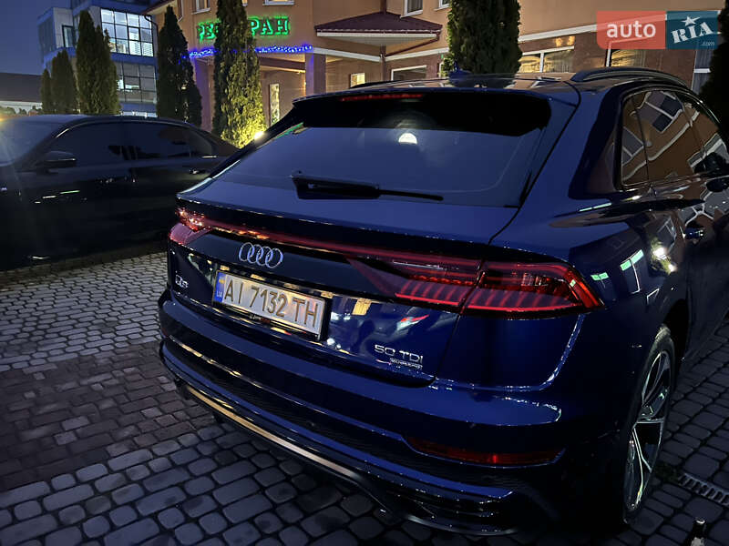 Внедорожник / Кроссовер Audi Q8 2020 в Мукачево