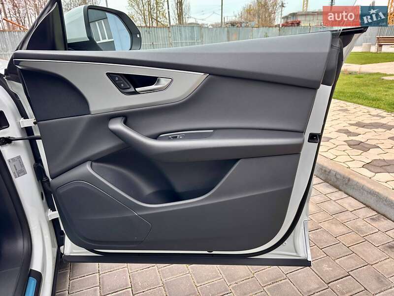 Внедорожник / Кроссовер Audi Q8 2021 в Одессе фото 50 Внедорожник / Кроссовер Audi Q8 2021 в Одессе