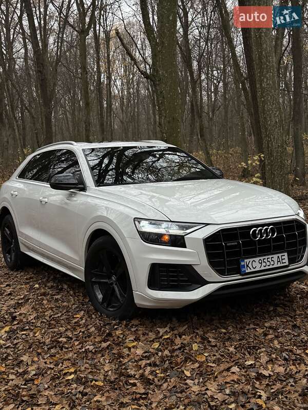 Внедорожник / Кроссовер Audi Q8 2018 в Луцке