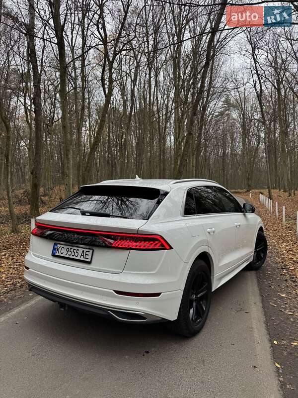 Внедорожник / Кроссовер Audi Q8 2018 в Луцке