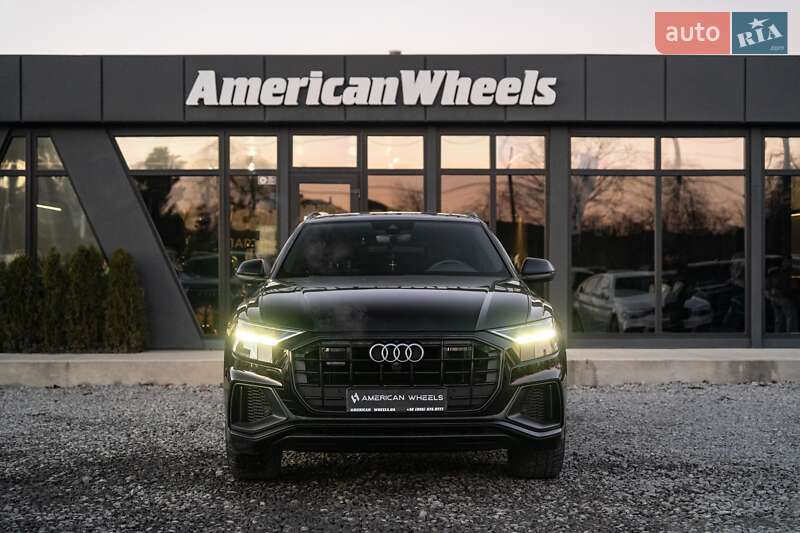 Позашляховик / Кросовер Audi Q8 2019 в Чернівцях