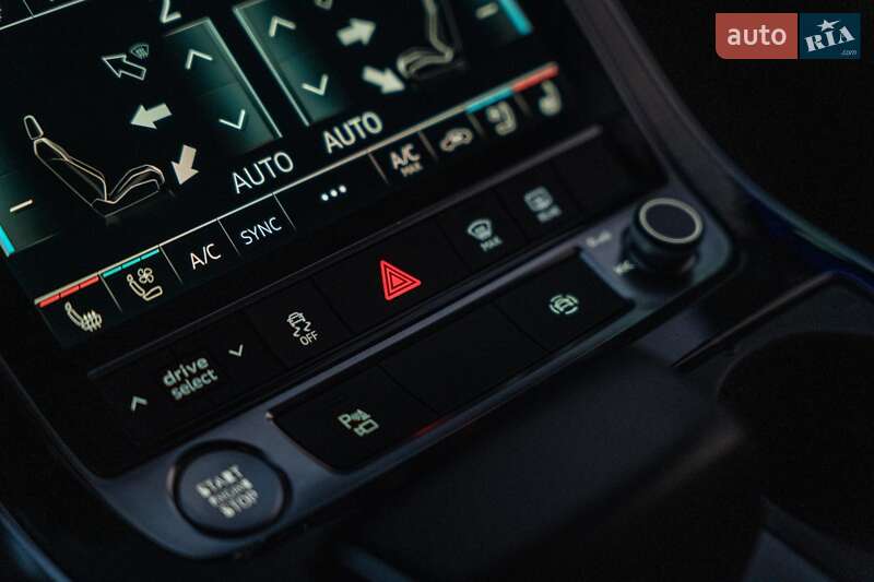 Позашляховик / Кросовер Audi Q8 2019 в Чернівцях