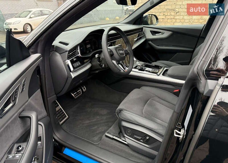 Внедорожник / Кроссовер Audi Q8 2025 в Кривом Роге