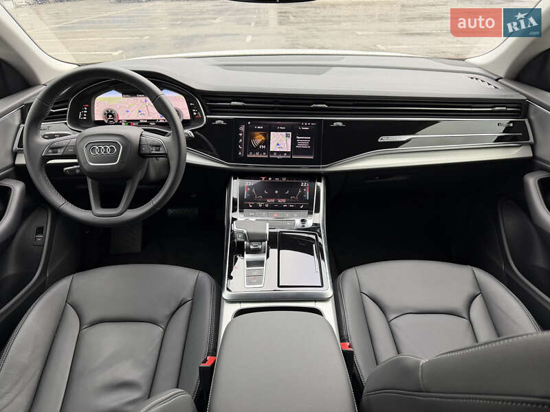 Внедорожник / Кроссовер Audi Q8 2025 в Киеве