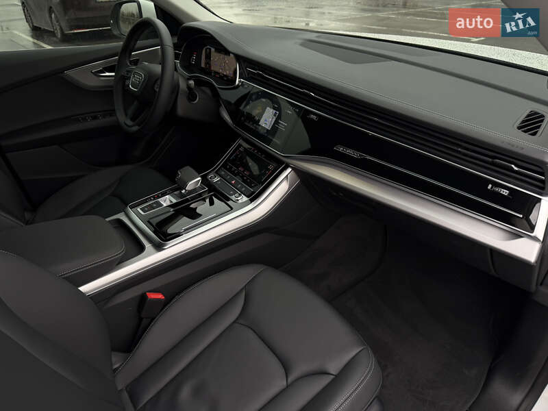 Внедорожник / Кроссовер Audi Q8 2025 в Киеве