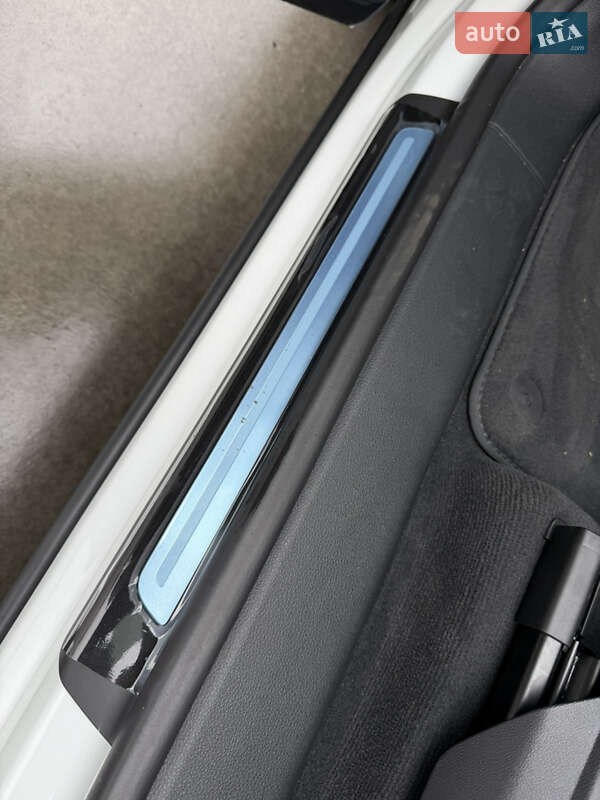 Внедорожник / Кроссовер Audi Q8 2025 в Киеве