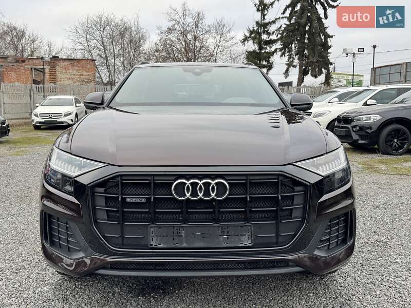 Внедорожник / Кроссовер Audi Q8 2019 в Тернополе