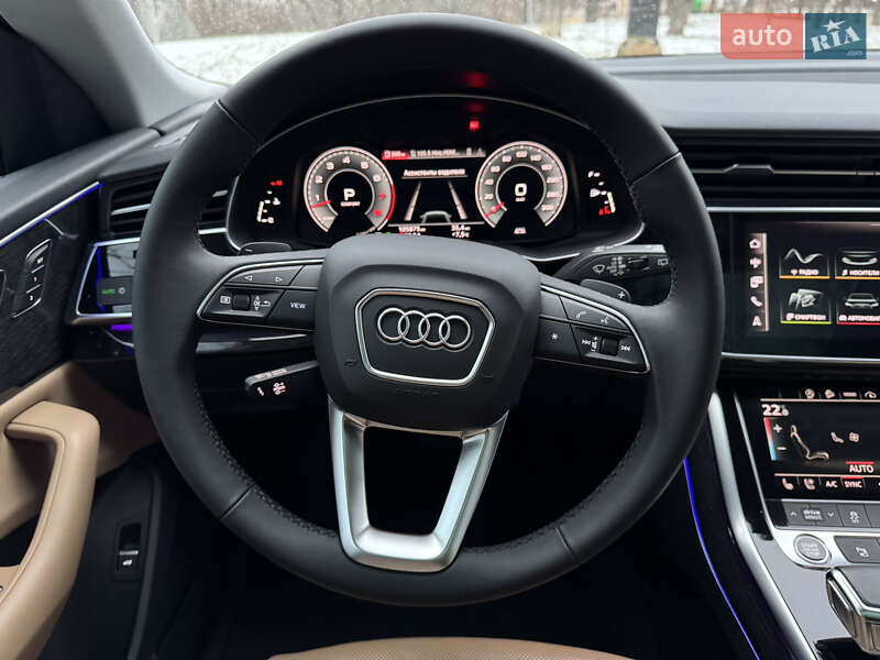 Внедорожник / Кроссовер Audi Q8 2021 в Киеве
