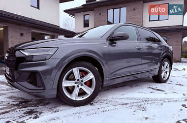 Позашляховик / Кросовер Audi Q8 2019 в Києві