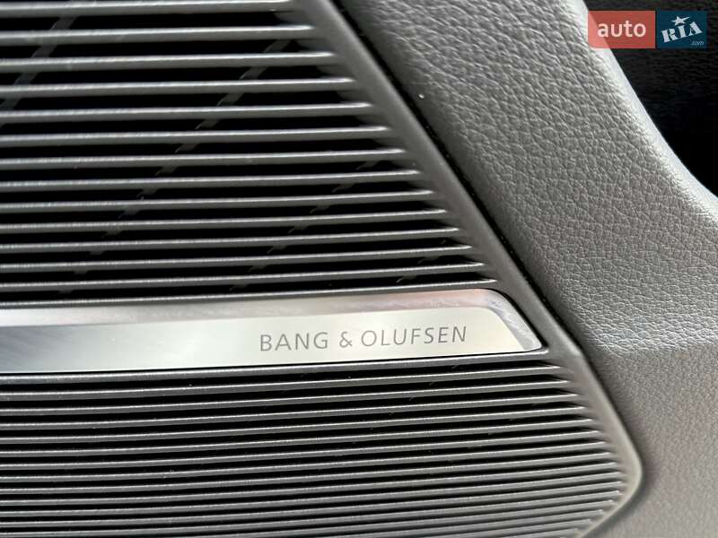 Позашляховик / Кросовер Audi Q8 2023 в Києві