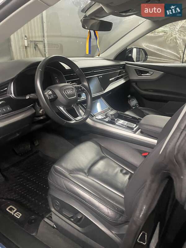 Позашляховик / Кросовер Audi Q8 2019 в Києві