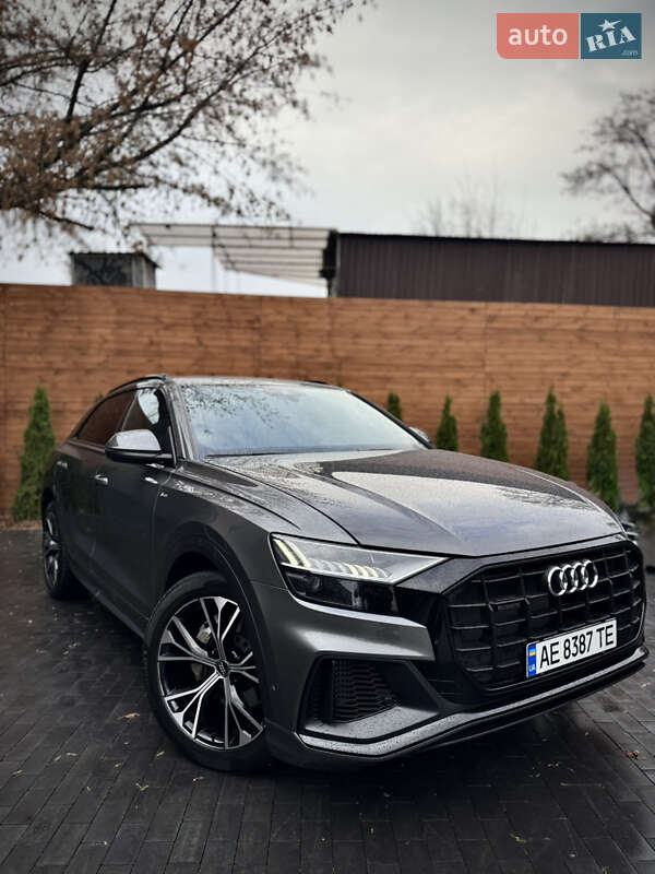 Внедорожник / Кроссовер Audi Q8 2018 в Киеве