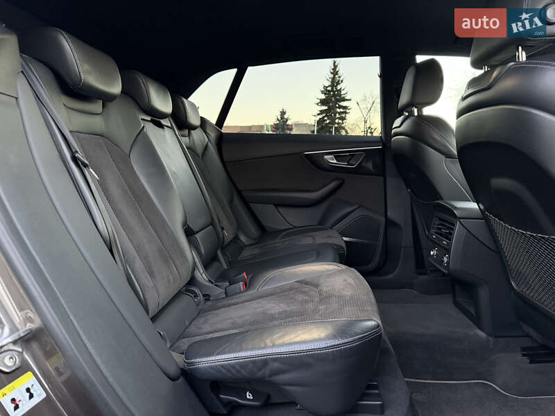 Позашляховик / Кросовер Audi Q8 2019 в Ужгороді фото 33 Позашляховик / Кросовер Audi Q8 2019 в Ужгороді