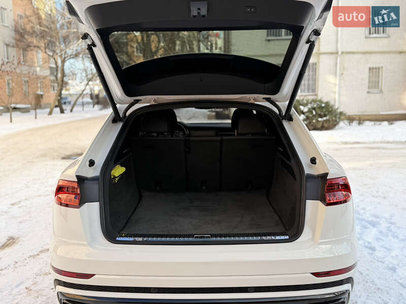 Позашляховик / Кросовер Audi Q8 2019 в Ромнах фото 21 Позашляховик / Кросовер Audi Q8 2019 в Ромнах