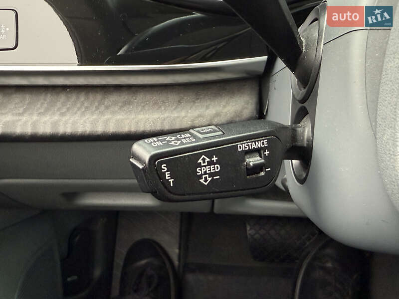 Позашляховик / Кросовер Audi Q8 2019 в Києві фото 35 Позашляховик / Кросовер Audi Q8 2019 в Києві